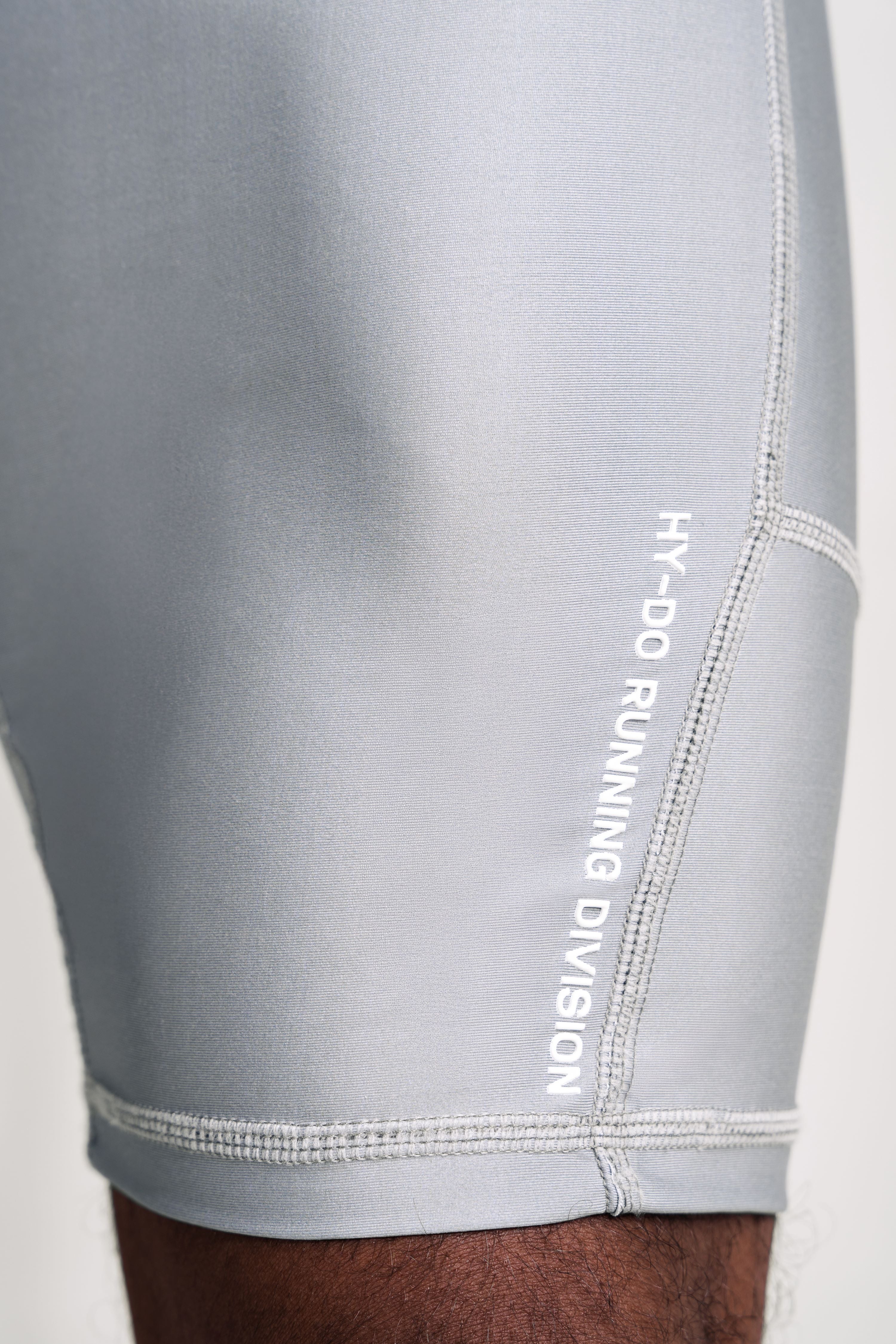 Runlight Men Biker Short - Gris plata