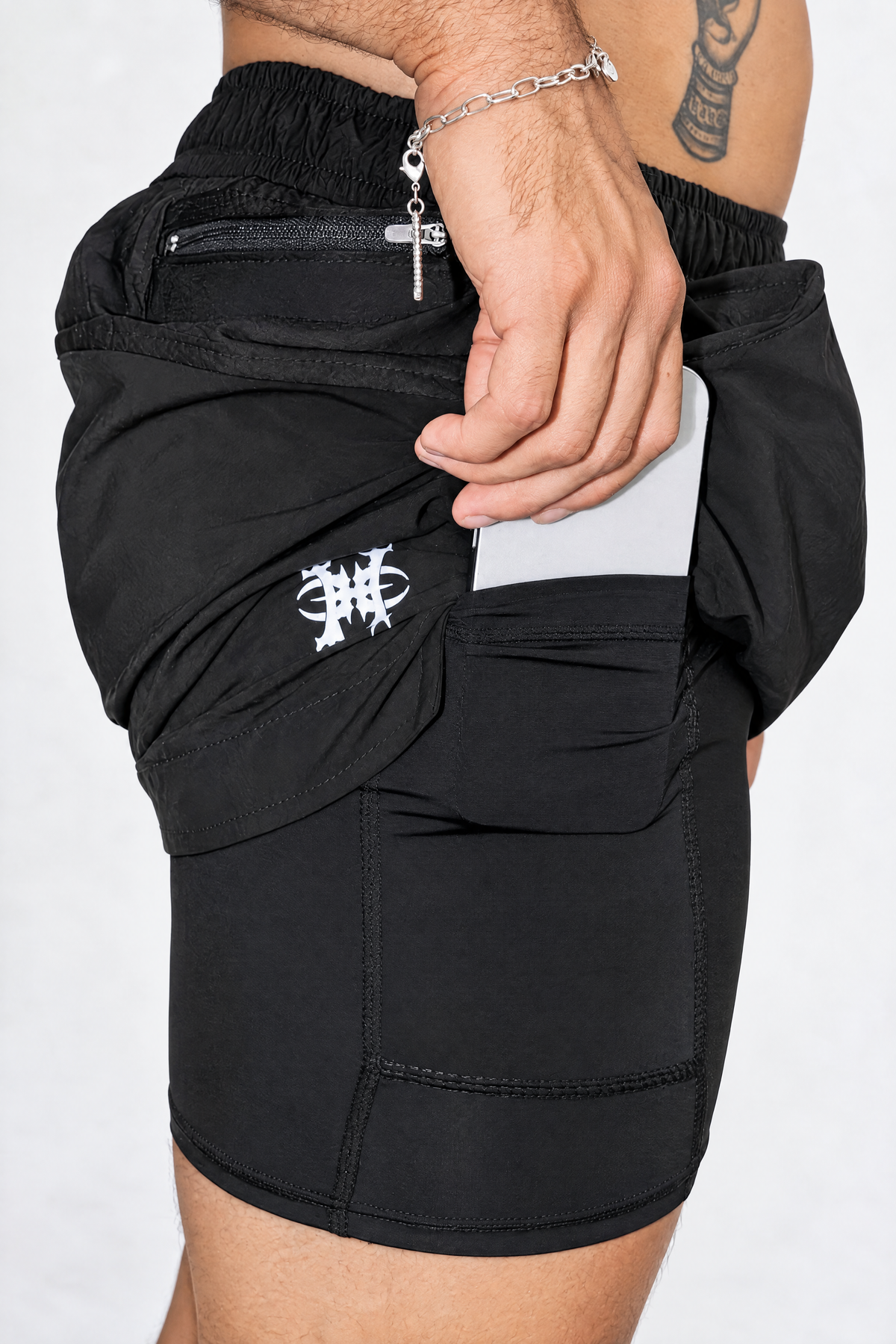 Hybrid Short Black